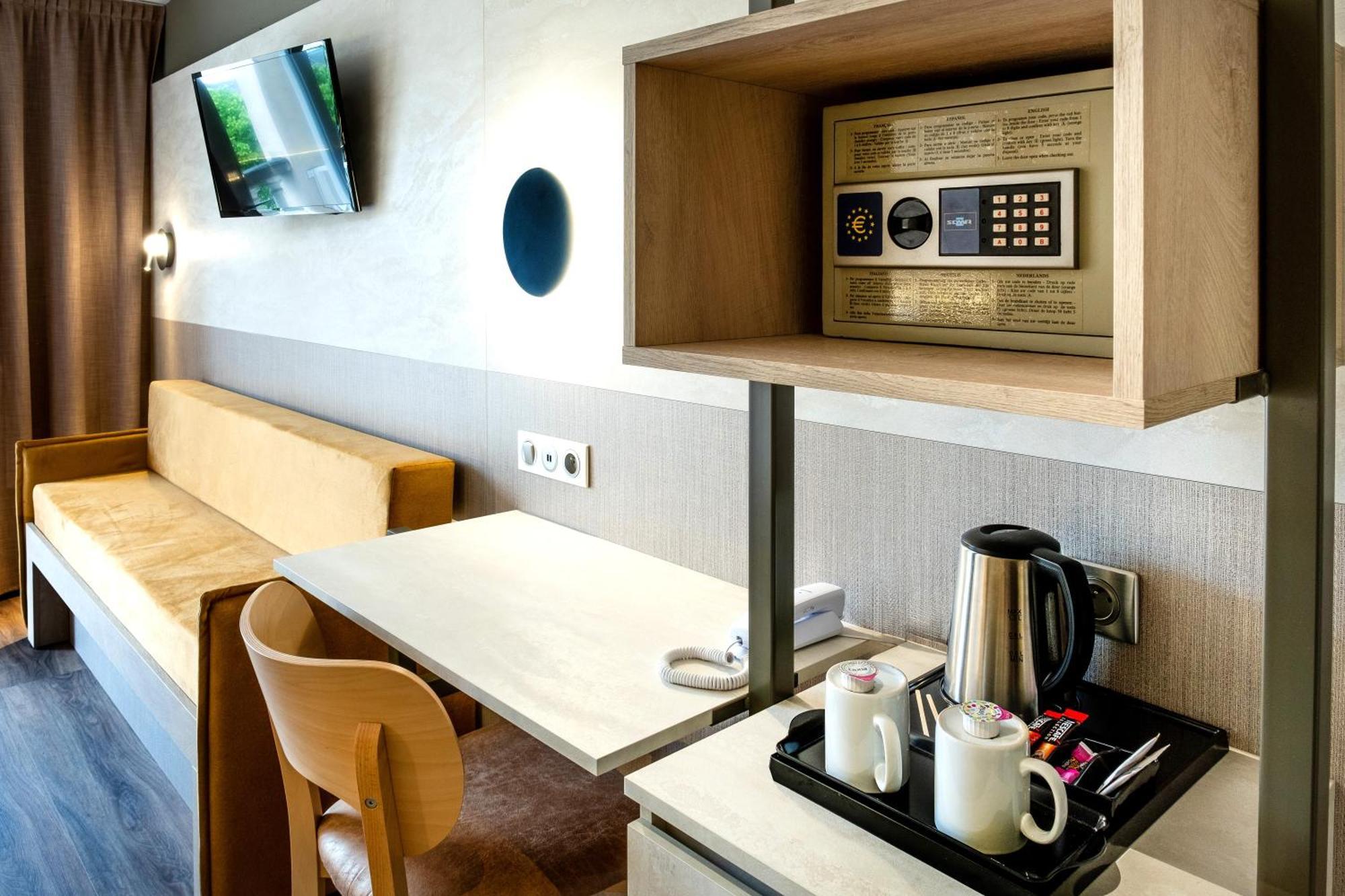 Hotel La Solitude Лурд Экстерьер фото
